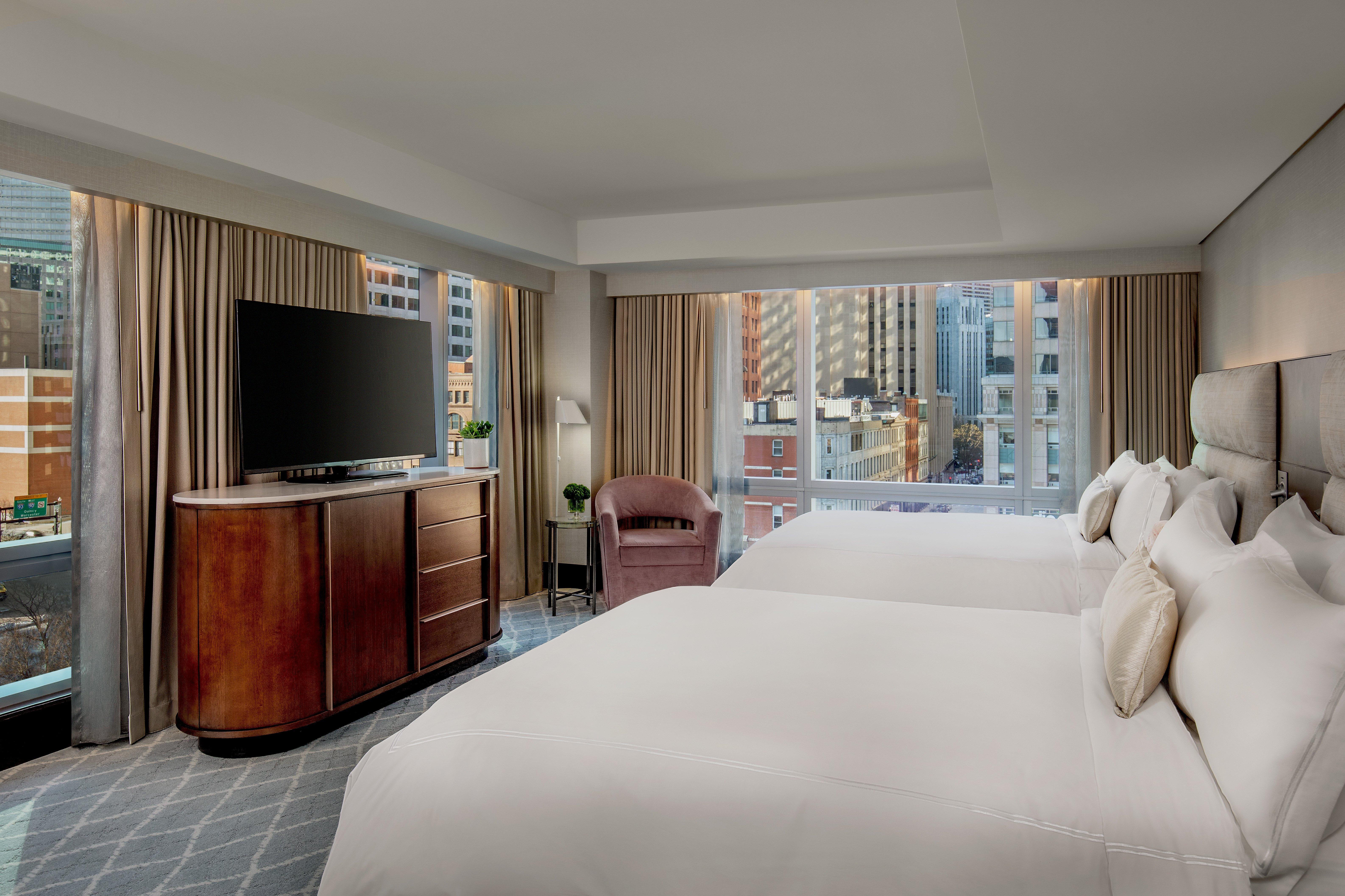 Intercontinental Boston By Ihg Hotel Exterior foto A guest room at the Waldorf Astoria Chicago